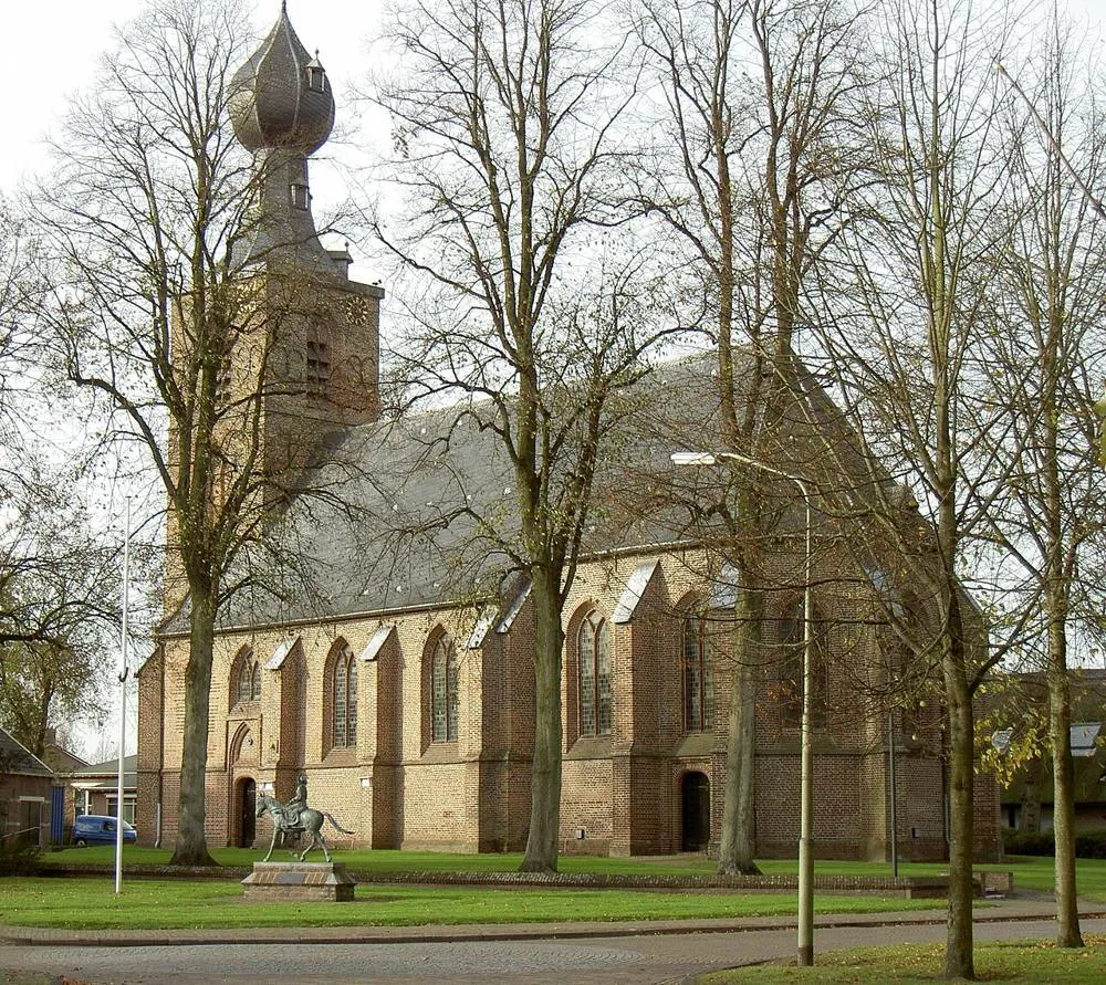 Dwingeloo: Dwingeloo St. Nicolaaskerk 20051113