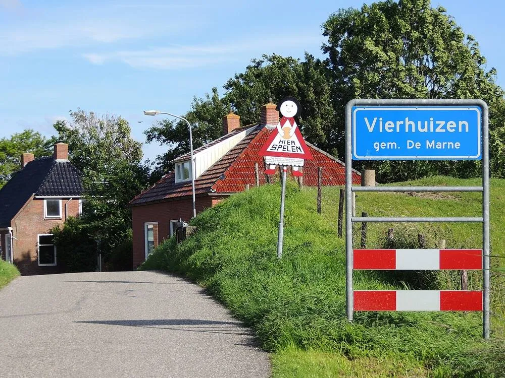 Vierhuizen de Marne: Vierhuizen gr.